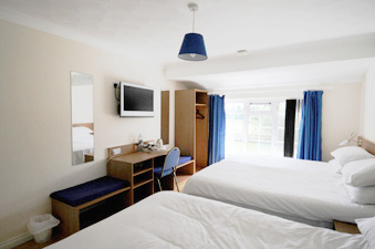 Stansted Inn Family En-Suite Room